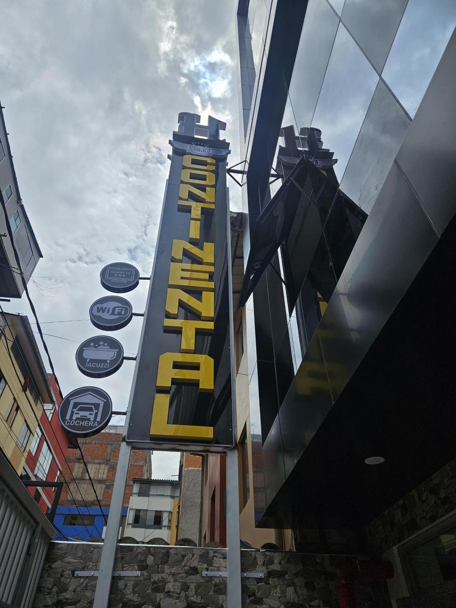 Continental Inn กุสโก ภายนอก รูปภาพ